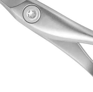 Ciseaux à ongles en acier inoxydable à pointe de flèche 30g Outil de toilettage de précision pour la coupe détaillée des cuticules et des ongles - Product Image 6