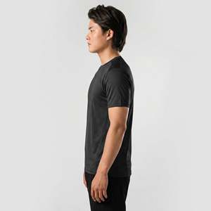 เสื้อยืดโพลีเอสเตอร์100% สีดำแบบปกติพอดีตัวเสื้อยืดพิมพ์ลายเนื้อแข็งน้ำหนักเบาระบายอากาศได้ดีดีไซน์เนอร์ถัก - Product Image 3
