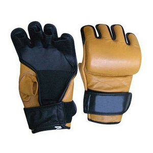 Guantes de MMA Profesionales para Hombre, de Media Palma, con Logotipo Personalizado, Material Suave de Cuero, Color Negro, en Oferta - Product Image 2