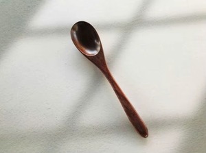 ช้อนตักอาหารทำจากไม้ธรรมชาติขนาดใหญ่สำหรับผสมคนและเสิร์ฟในห้องครัวและร้านอาหารพร้อมขาย - Product Image 4