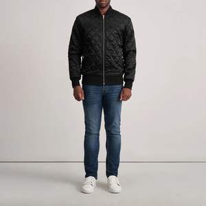 Vente en gros service OEM de veste universitaire noire matelassée à col montant décontractée style hiver fermeture frontale - Product Image 5