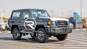 Land Cruiser LC71 Pickup 2024, 2.8L 4x4 Diesel, 6 Posti, Cerchi R18, Cambio Automatico, Euro VI, Luci Diurne a LED, Guida a Sinistra - Product Image 5