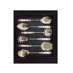 Juego creativo de cucharas de metal y acero inoxidable para servir, accesorios de cocina, juego de cucharas de cubiertos de metal de la India - Product Image 1