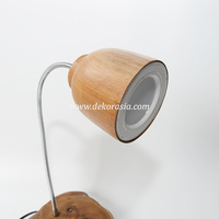 Lampe de table LED électrique sur pied en bois, design moderne pour chambre et salon, décoration intérieure