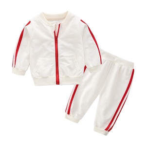 Ensemble de vêtements de sport pour enfants, garçons et filles, coton respirant, léger, col polo, veste, pantalon, fabricant direct, vente en gros, hiver - Product Image 4
