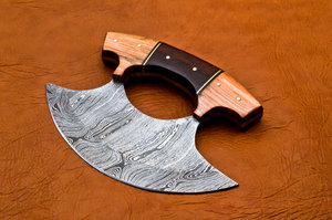 Cortador de Pizza Hecho a Mano con Hoja de Acero al Carbono Forjado de Damasco, Cuchillo de Cocina Ullu Personalizado con Mango de Madera de Palisandro - Product Image 2