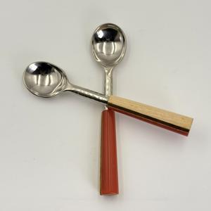 ชุดที่ตักไอศกรีมเกรดพรีเมียม 2 ชิ้น ด้ามจับทำจากเรซิ่น พร้อมชุดอุปกรณ์ทำจากสแตนเลสสำหรับเสิร์ฟไอศกรีมและของหวาน - Product Image 3