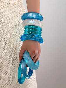 Bracelets ronds élégants en résine pour femmes, imperméables, couleurs personnalisées et design mignon - Style décontracté et de fête - Product Image 3