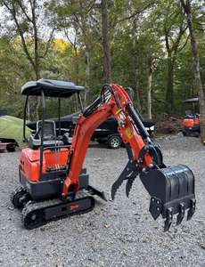 จัดส่งฟรี ได้รับการรับรองมาตรฐาน EPA CE รถขุดขนาดเล็ก GH20 ใหม่เอี่ยม 1 ตัน เครื่องยนต์เบนซิน 15 แรงม้า ยี่ห้อ Briggs ใช้เวลา 0.3 ชั่วโมง ระบบป้องกันการพลิกคว่ำ (ROPS)  หัวหนีบไฮดรอลิก - Product Image 3