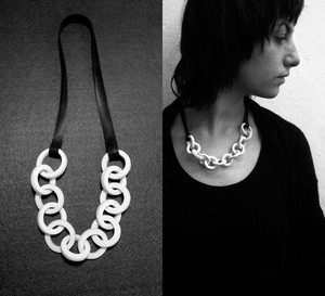 Collier en résine de mode indienne fait à la main de meilleure qualité pour dames filles promotion exclusive de bijoux de symbole chrétien naturel - Product Image 3