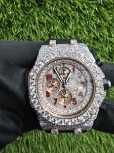 Montre mécanique de luxe pour homme personnalisable, demi-sertie de moissanite, cadran analogique, chiffres rouges, édition limitée, bracelet en caoutchouc - Product Image 2