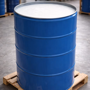 Gelée de pétrole raffinée blanche de qualité USP 99% pureté, semi-solide, cosmétique, hydratante, protection de la peau, fabriquée en Allemagne - Product Image 1