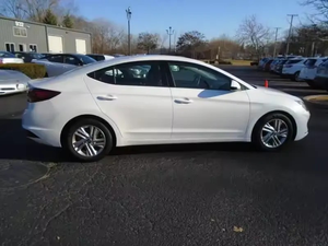 ELANTRA SEL 2024 d'occasion en excellent état, conduite à gauche, sièges en cuir, caméra de recul - Product Image 5
