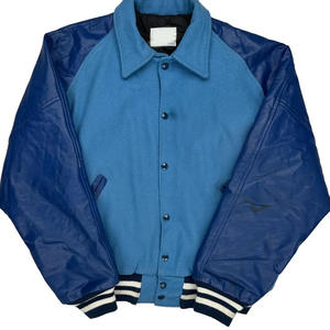 Veste universitaire tendance à col montant imperméable avec broderie sur le devant pour un look décontracté de rue unisexe - Product Image 6