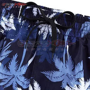 Pantalones cortos de natación y playa para hombre con tela ligera y comodidad elástica Pantalones cortos de playa con estampado tropical para hombre - Product Image 3