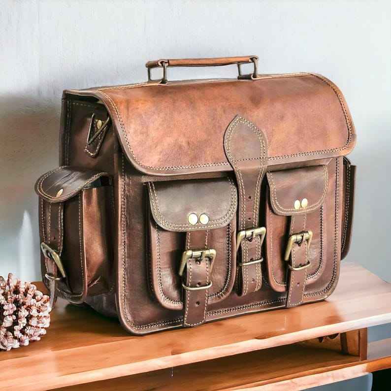 สีน้ำตาลเข้ม