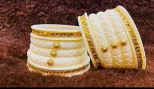 Brazalete de resina Joyería hecha a mano Pieza de declaración Accesorio de moda Diseño único Conjunto de Rajasthani de HAND MADE CRAFT - Product Image 3