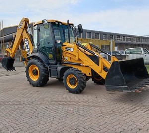 Nouvelle chargeuse-pelleteuse compacte JCB 3CX, best-seller, avec moteur diesel 4x4 et pompe haute performance, à vendre - Product Image 1