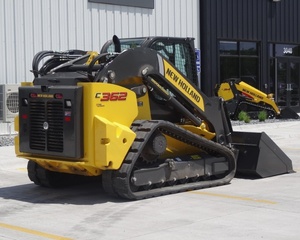 Cargadoras de Dirección Deslizante Usadas New Holland C232, Maquinaria de Construcción Versátil, Alto Rendimiento, Fácil Operación, Duraderas, En Venta - Product Image 5