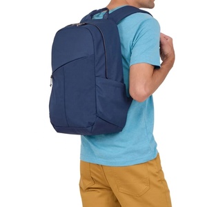 Sac à dos de bureau et d'école étanche personnalisé avec fermeture à glissière pour les sports de plein air et les voyages-disponible à la vente - Product Image 5