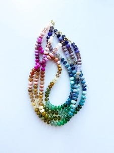 Collier élégant et tendance en acrylique turquoise fait à la main avec des perles en acier inoxydable, bijoux d'inspiration géométrique, cadeau parfait pour les femmes - Product Image 4