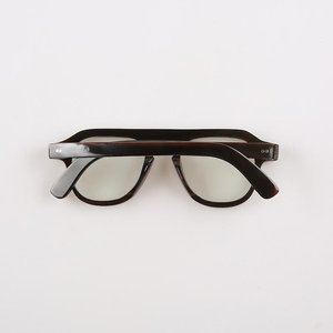 กรอบแว่นตาทำจากเขาควายสุดคลาสสิก ดีไซน์หรูหรา คุณภาพพรีเมียม แว่นตาที่ยั่งยืนสำหรับทั้งผู้ชายและผู้หญิง - Product Image 3