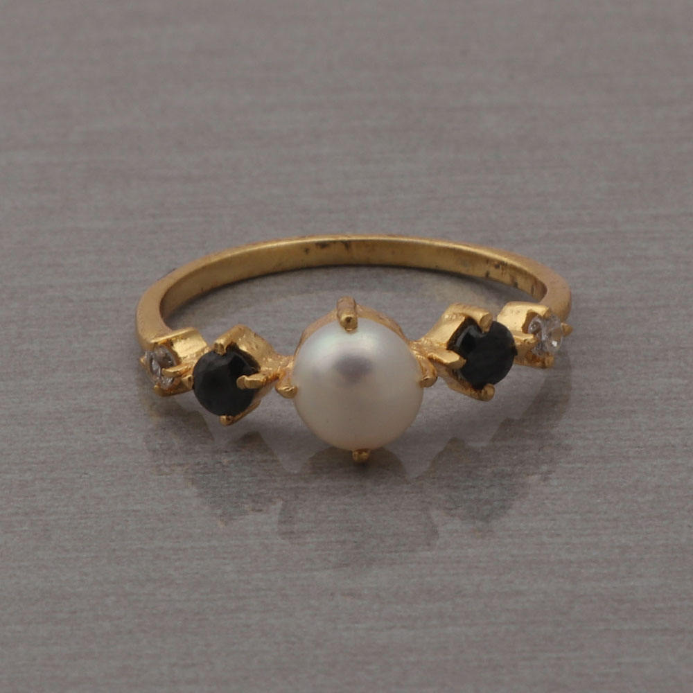 ขาว/ดำ/ใส