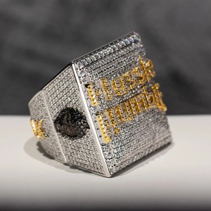 Anillo personalizado para hombre totalmente helado hecho a mano en plata de ley 925 con diamantes cultivados Leb en diseño personalizado con claridad VVS - Product Image 4