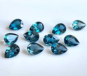 Topacio azul Londres natural corte de pera 7x10mm facetado-Topacio Azul Londres Suelto - Product Image 2