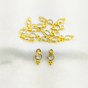 Quartz clair pierres précieuses 4mm forme ronde pendentif avec lunette fantaisie or Vermeil rhodié placage minuscule charme bijoux fins accessoire - Product Image 1