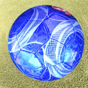 Ballons de football et de football en PVC cousus à la machine de taille officielle à haute élasticité 5 durables pour les équipes de jeunes adultes pour l'entraînement - Product Image 4