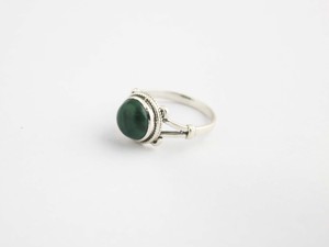 Bague empilable en argent sterling 925 avec pierre précieuse ronde en malachite naturelle, faite à la main, pour femmes, bijoux sertis - Product Image 2