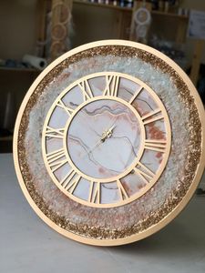 HORLOGE MURALE DÉTAILLÉE EN RÉSINE AVEC Horloge Murale au Design Artistique Unique Fait Main Art Résine d'Inde - Product Image 4