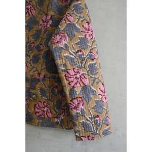 Veste matelassée traditionnelle en coton tissé avec imprimé en blocs, fermeture à boutons, manches longues, écologique, réversible, chaude pour l'hiver, faite à la main - Product Image 3