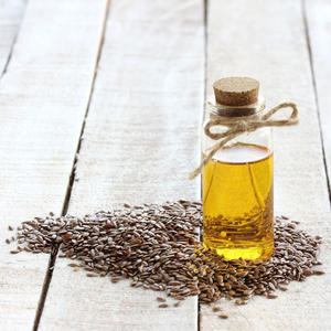 Huile de graines de lin huile de qualité extraite de haute qualité pour la fabrication nutritionnelle avec une durée de conservation de 2 ans - Product Image 3