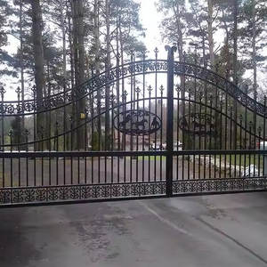 ประตูเหล็กดัดเคลือบด้วยผงและดีไซน์ตกแต่งโดยละเอียดเพื่อความทนทานผู้จัดจำหน่ายในเวียดนาม - Product Image 2