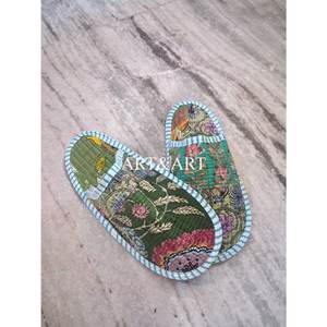 Magnifiques pantoufles matelassées imprimées à la main, confortables, modernes, luxueuses, de haute qualité, en coton à séchage rapide, pour la salle de bain, usage domestique - Product Image 6