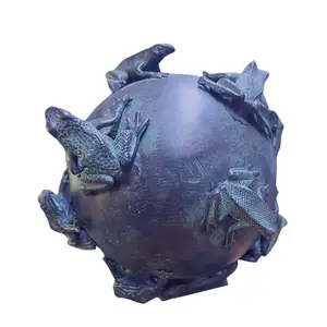 El yapımı ve döküm İtalya bronz küre için püskül ile kurbağalar ve ev dekorasyon diam.9 cm için özelleştirilebilir patina
