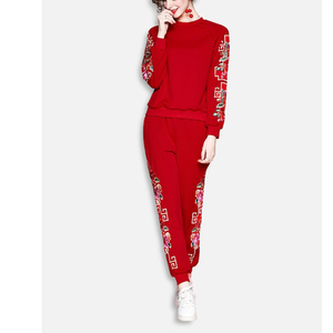 Último Diseño al por Mayor: Conjunto de Dos Piezas de Top Corto y Joggers de Terciopelo/Velour Tie-Dye para Mujer, Estilo Urbano y Yoga de Cintura Alta - Product Image 3