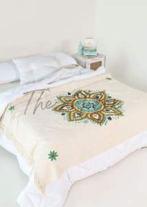 Manta de Algodón Suave y Cálida para Invierno, Estilo Moderno y Lujoso, Hecha a Mano, con Borlas Bordadas, 50x70 Pulgadas, Marca ART BOX - Product Image 3