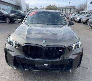 BMW X5 M60i XDrive AWD 2024, Impecable, con Asientos de Cuero, Bluetooth, Paquete Deportivo, Sistema de Navegación, Encendido Remoto, R18, Volante a la Izquierda - Product Image 1