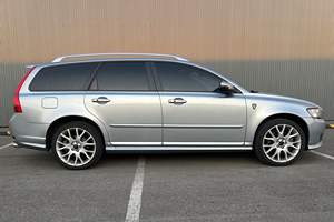 VOLVO V50 T5 AWD R-DESIGN 2010 d'occasion (conduite à gauche/droite) - Product Image 4