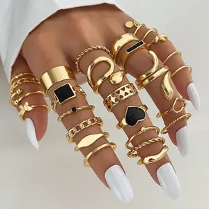 Juego de Anillos Vintage Punk para Mujer con Mariposa Dorada y Corazón Negro, Chapado en Oro de 18K, Joyería de Aleación Moderna para Fiestas - Product Image 6