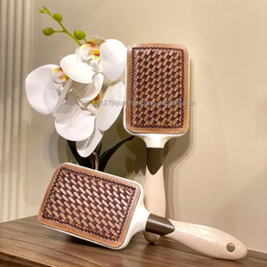 แปรงหวีผมพลาสติก ABS แบบมีรูระบายอากาศ สำหรับผมหยิก ผมเปียก ผมหนา ช่วยสางผมไม่พันกัน  รับทำโลโก้ตามแบบที่ต้องการ - Product Image 2