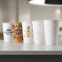 Gobelet à café en papier à double paroi, rose, avec logo personnalisé en relief, au design distinctif, pour boissons chaudes et lattes