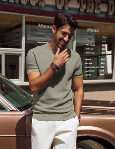 Camiseta Casual de Corte Moderno y Minimalista, 100% Algodón, Transpirable, de Secado Rápido, Estilo Urbano para una Comodidad Diaria sin Esfuerzo, Suave - Product Image 2