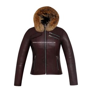 Chaqueta de cuero acolchada para mujer de nuevo diseño 2024 con capucha de piel de zorro Real transpirable estilo moderno OEM precios al por mayor chaquetas ODM - Product Image 1