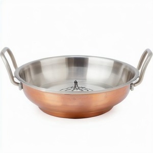 Bandeja de Diseño Art Deco Hecha a Mano en Aluminio para Decoración del Hogar, Multifuncional para Ramadán - Product Image 1