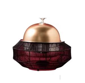 Serveur de nourriture élégant en métal bleu et blanc de forme ronde idéal pour les solutions décoratives de chauffe-plats pour les mariages et les repas d'hôtel - Product Image 4