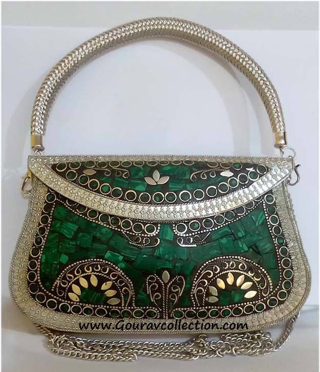 สีเขียว